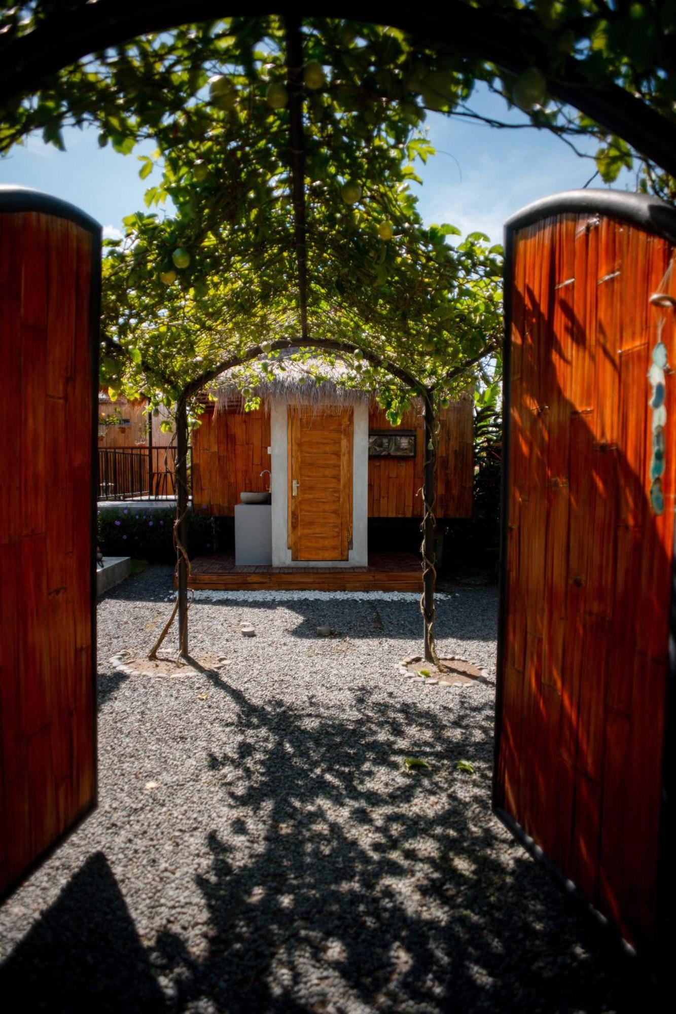 Nila Chandra Bungalows Ubud Exteriör bild
